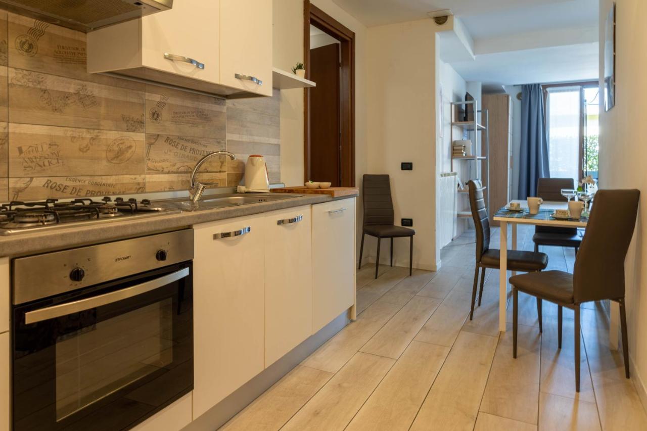 Manu Le Vele Casa Vacanze Ντεζεντσάνο ντελ Γκάρντα Εξωτερικό φωτογραφία
